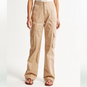 Abercrombie & Fitch Relaxed Cargo Pants NWT